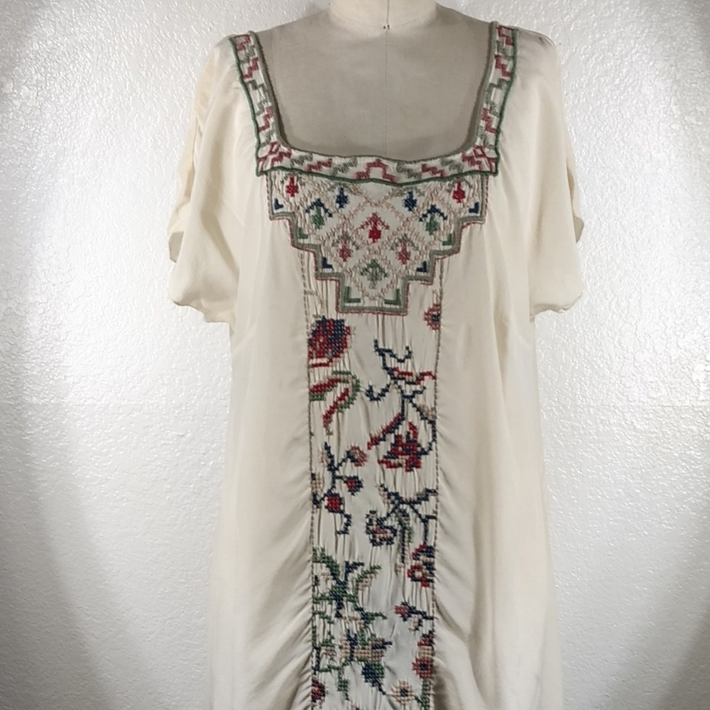4 Love and Liberty by Johnny Was Cross stitching Silk Tunic M NWT